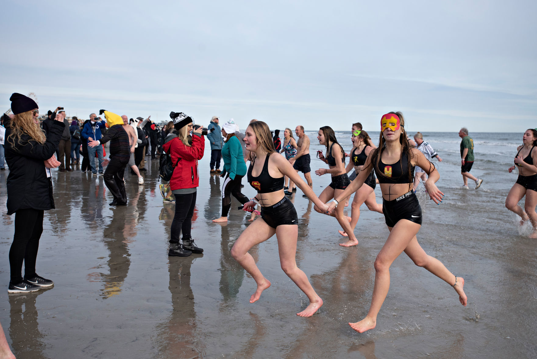011319_nws_wildplunge